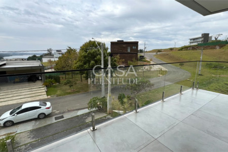 Casa em condomínio à venda ou para alugar com 5 quartos, sendo 3 suítes, no Centro, Piedade, SP