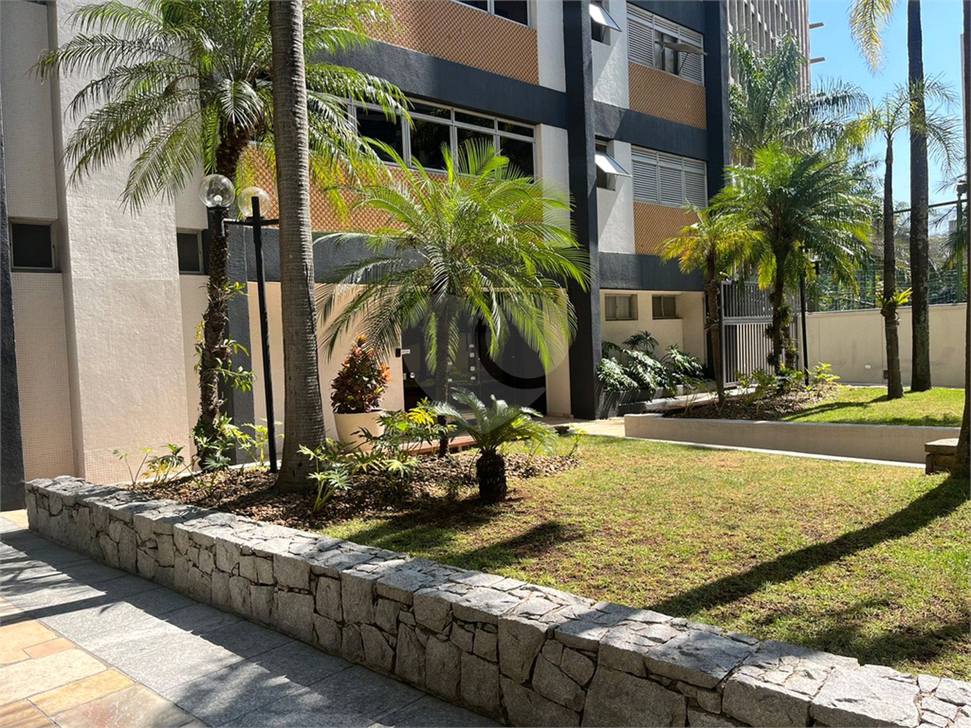 Apartamento à venda com 2 quartos, sendo 1 suíte,  em Itaim Bibi, São Paulo, SP