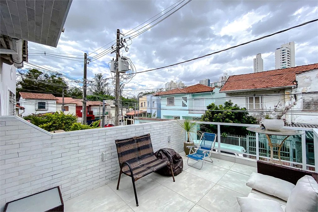 Sobrado à venda com 3 quartos, sendo 2 suítes, em Aclimação, São Paulo, SP