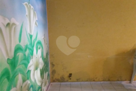 Sobrado à venda com 3 quartos, sendo 1 suíte, em Jardim Cruz do Corisco, São Paulo, SP