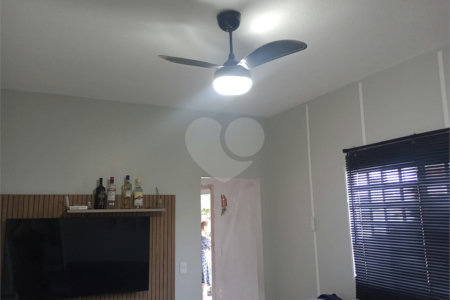 Chácara à venda com 5 quartos, sendo 1 suíte, em Jardim Marabá, Itapetininga, SP