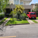 Casa à venda com 3 quartos, sendo 1 suíte, no condomínio Picollo Villaggio, Louveira - SP