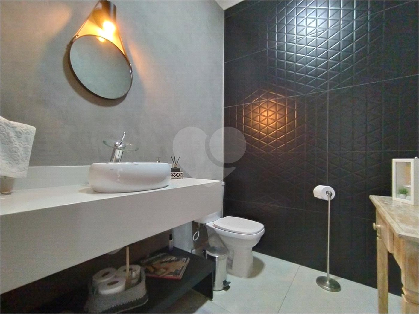 Casa à venda com 4 quartos, sendo 2 suítes, no condomínio Campos de Santo Antonio II, Itu - SP