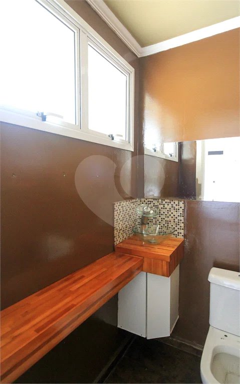 Casa à venda com 3 quartos, sendo 1 suíte, no condomínio Village St. Louis, São Paulo - SP