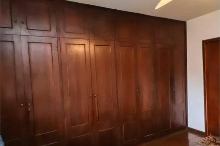 Sobrado à venda com 3 quartos, sendo 1 suíte, em Vila Universitária, São Paulo, SP