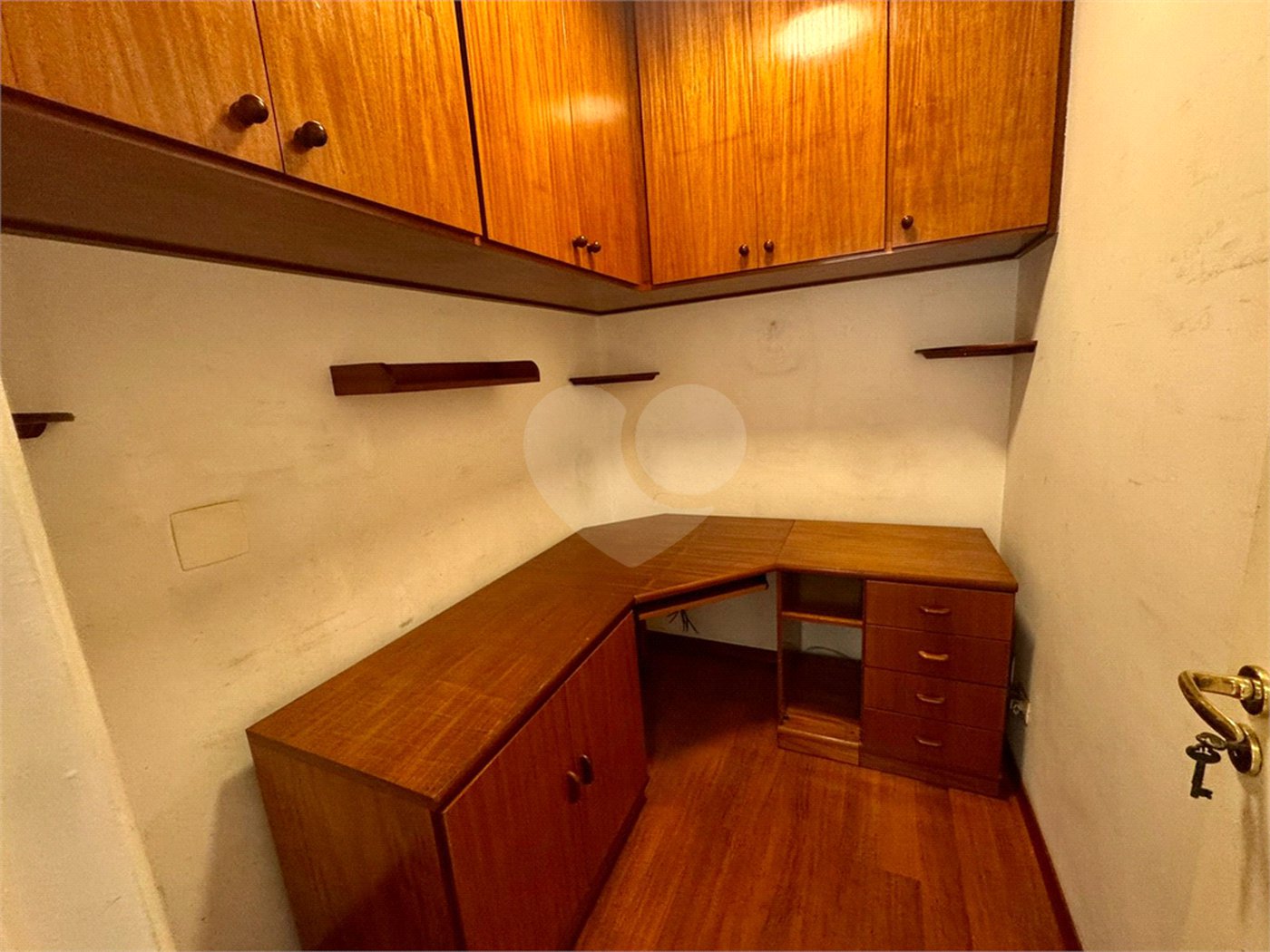 Apartamento à venda com 4 quartos, sendo 2 suítes,  em Pinheiros, São Paulo, SP