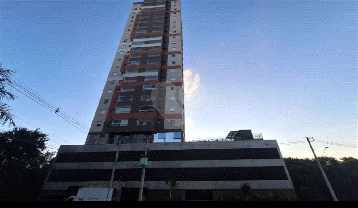 Apartamento à venda com 3 quartos, sendo 1 suíte, em Bairro da Vossoroca, Sorocaba, SP