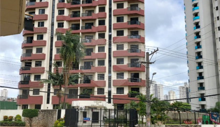 Apartamento à venda com 3 suítes em Vila Regente Feijó, São Paulo, SP