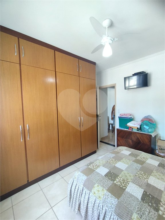 Apartamento à venda com 2 quartos, sendo 1 suíte, em Campo Aviação, Praia Grande, SP