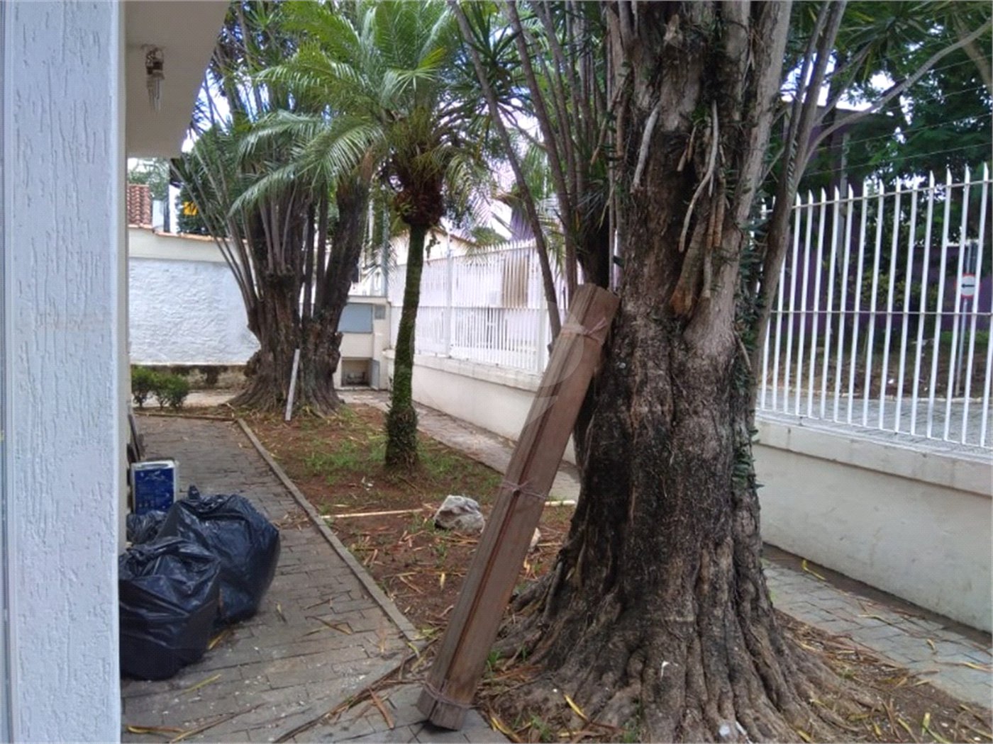 Casa Térrea à venda com 4 quartos, sendo 1 suíte, em Vila Rosália, Guarulhos, SP
