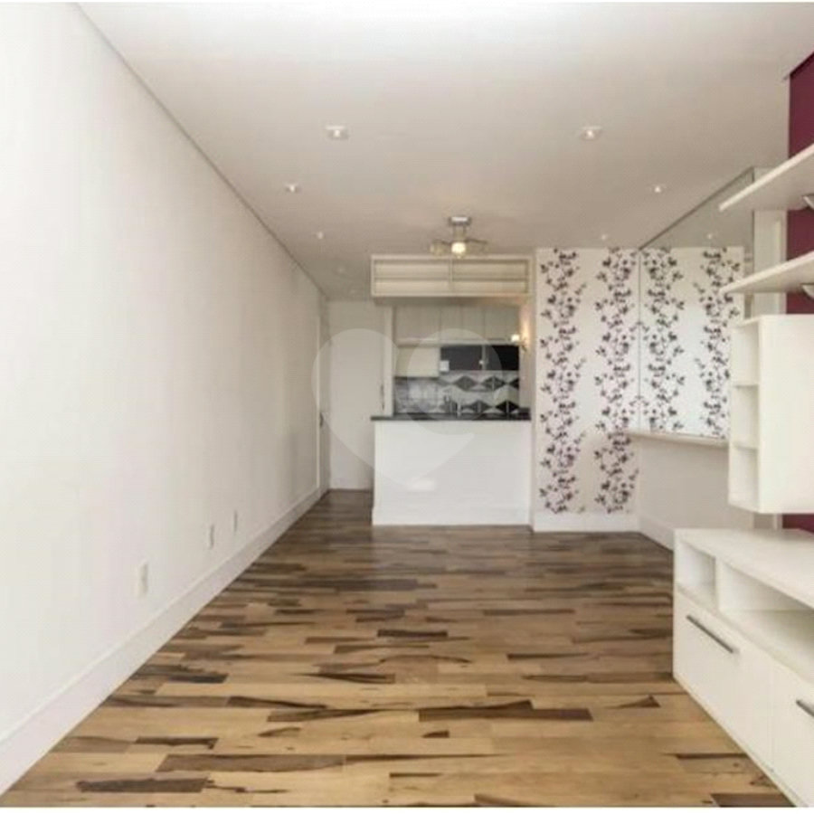 Apartamento à venda com 3 quartos, sendo 1 suíte, em Lapa, São Paulo, SP