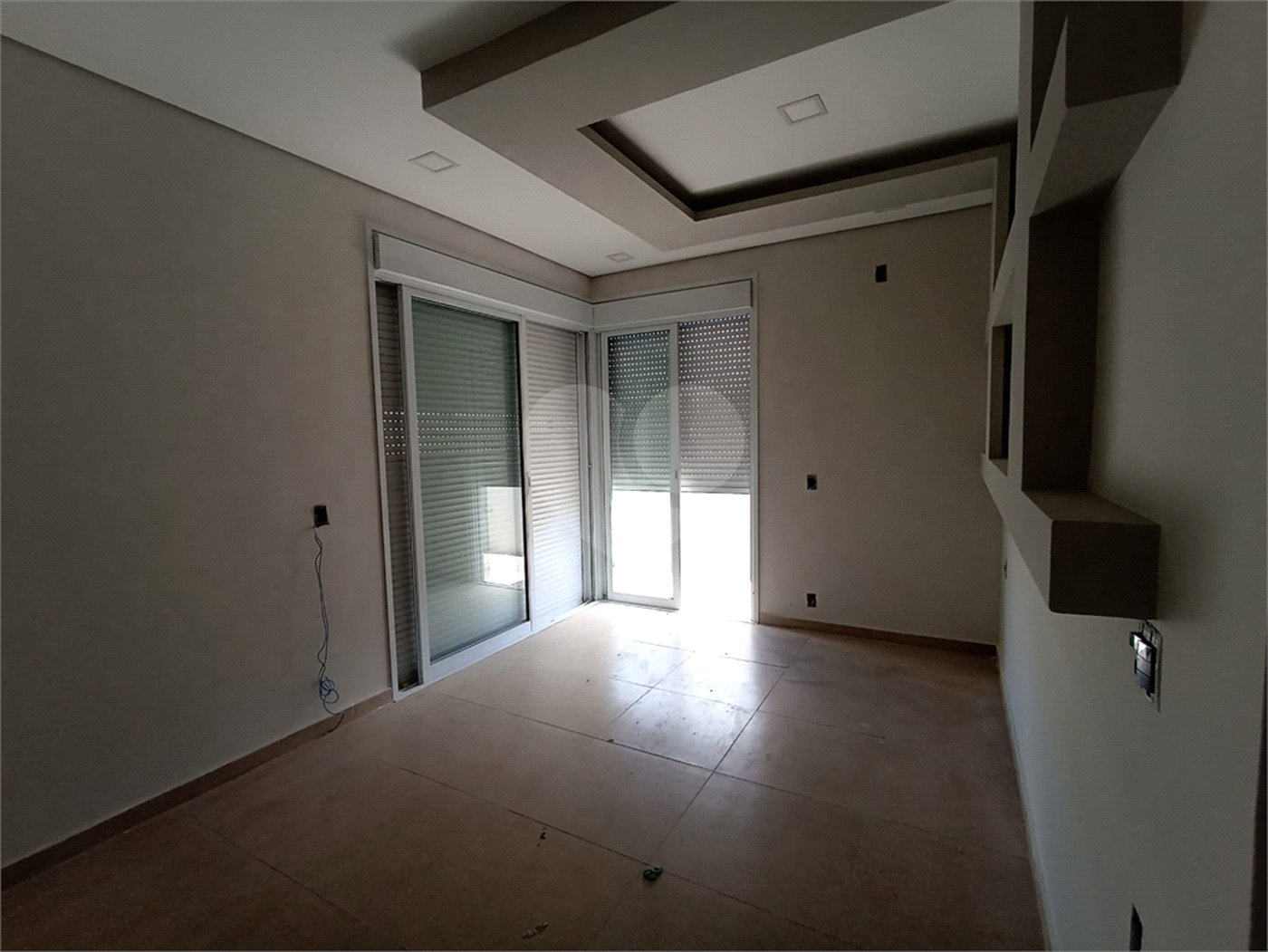 Casa à venda com 3 quartos, sendo 1 suíte, no condomínio Residencial Golden Ville, Itapetininga - SP