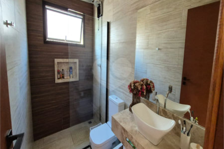 Casa à venda com 4 quartos, sendo 2 suítes,  no condomínio Riviera de Santa Cristina XIII, Paranapanema - SP