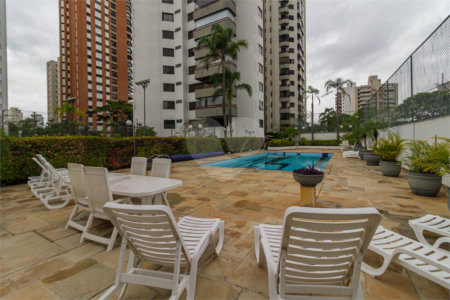 Apartamento à venda com 4 quartos, sendo 3 suítes, em Campo Belo, São Paulo, SP