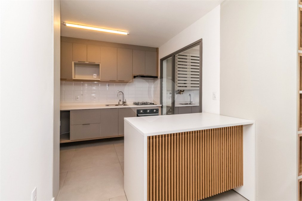 Apartamento à venda com 3 suítes em Campo Belo, São Paulo, SP