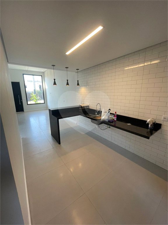 Casa à venda com 3 quartos, sendo 2 suítes,  no condomínio Residencial Jardim, Sorocaba - SP