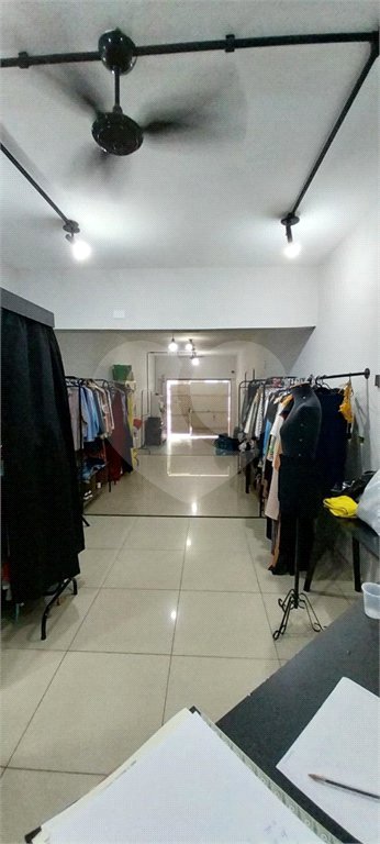 Sobrado à venda com 3 quartos, sendo 1 suíte,  em Jardim Regis, São Paulo, SP