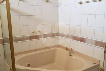 Casa à venda com 3 suítes em Vila Harmonia, Araraquara, SP