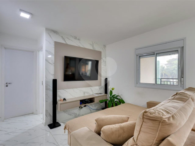 Apartamento à venda com 2 suítes em Santo Amaro, São Paulo, SP
