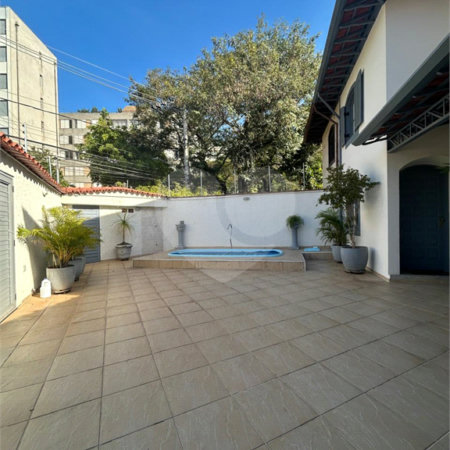 Sobrado à venda com 3 quartos, sendo 1 suíte, em Jardim Jussara, São Paulo, SP