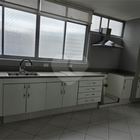 Apartamento à venda com 2 suítes em Cerqueira César, São Paulo, SP