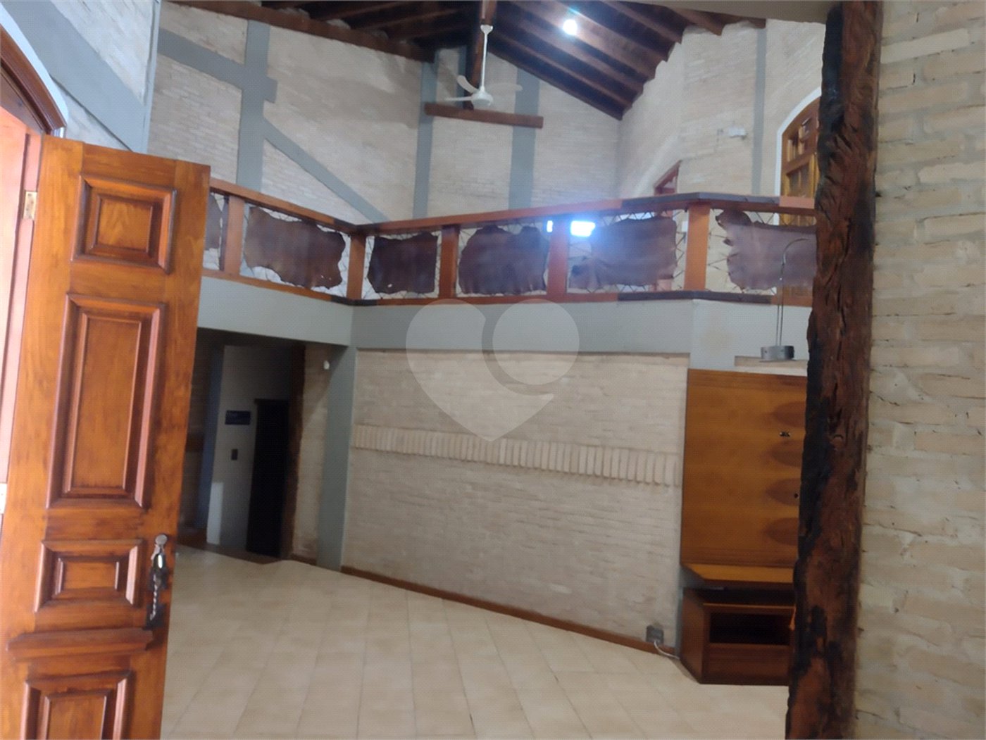 Sobrado à venda com 3 quartos, sendo 2 suítes, em Jardim Residencial Santa Mônica, Araraquara, SP