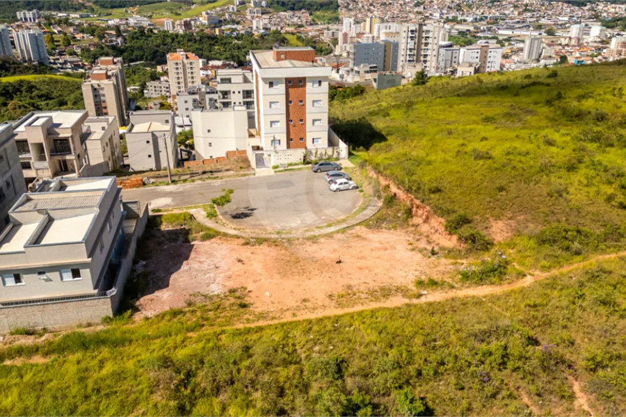 Lote de 570m² no residencial Veredas em Poços de Caldas