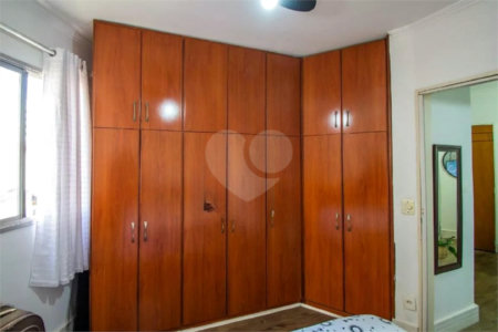 Apartamento no Edifício monte Videl