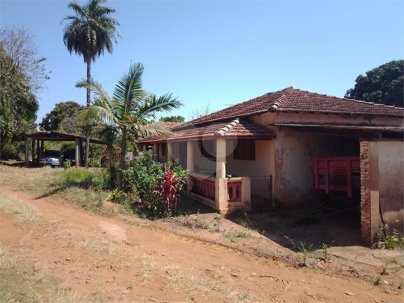 Excelente sítio de 27 alqueires, ótima localização em São Carlos.