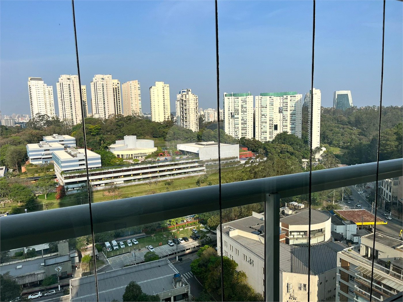 Apartamento para alugar com 1 suíte em Vila Andrade, São Paulo, SP