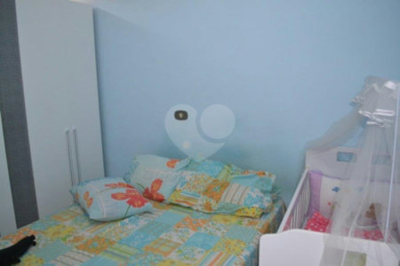 Sobrado à venda com 2 quartos em Vila Nivi, São Paulo, SP
