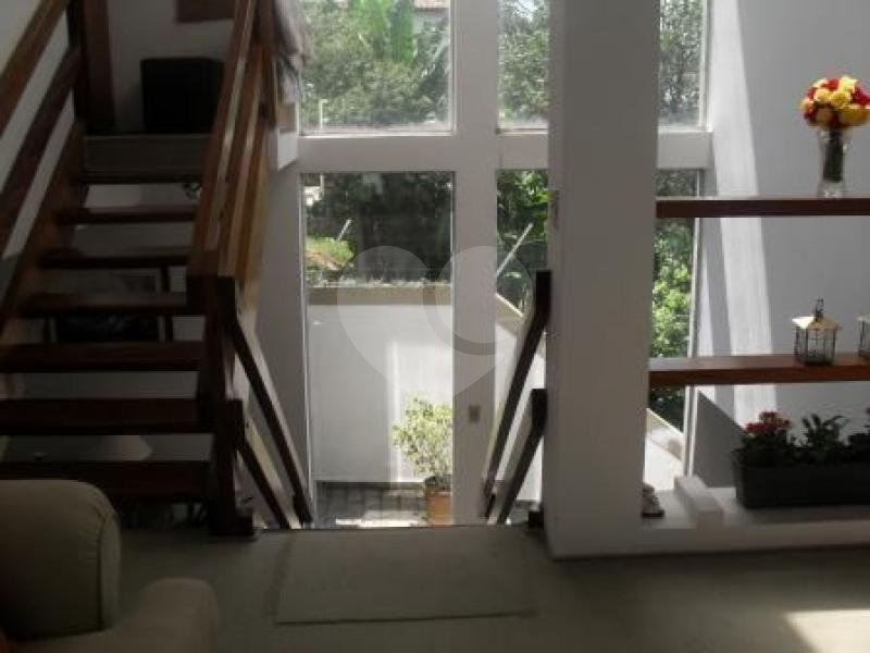 Sobrado à venda com 3 suítes em Jardim Leonor, São Paulo, SP