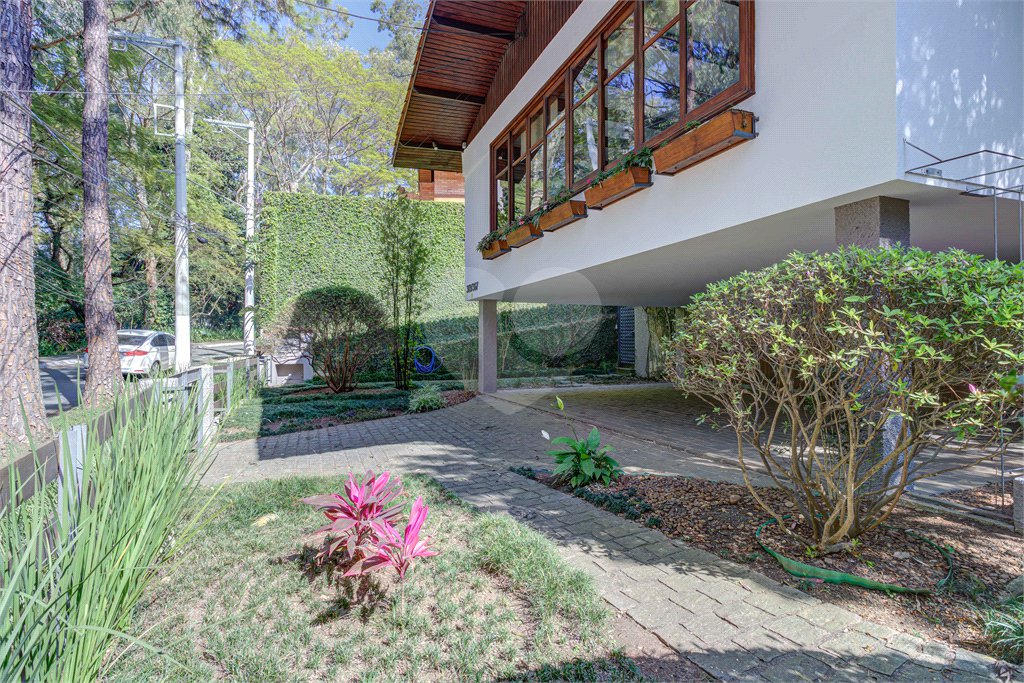 Casa Térrea à venda com 4 quartos, sendo 1 suíte, em Jardim Marajoara, São Paulo, SP
