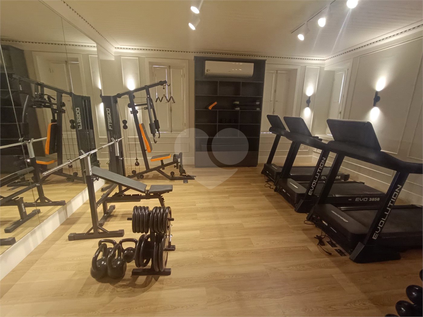 Apartamento à venda com 2 quartos, sendo 1 suíte, em Tijuca, Rio de Janeiro, RJ