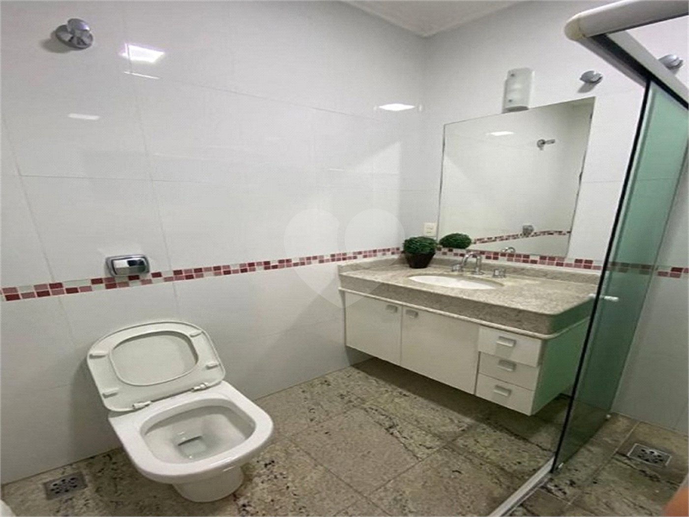 Casa à venda com 3 suítes no condomínio Villa dos Inglezes, Sorocaba - SP