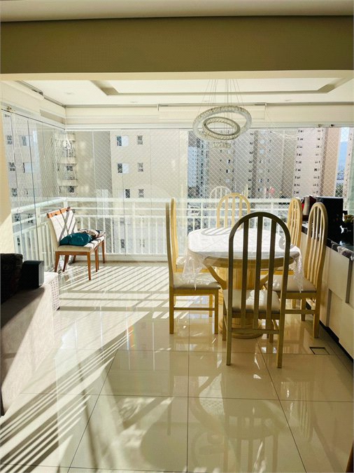 Apartamento à venda com 3 quartos, sendo 1 suíte,  em Vila Suissa, Mogi das Cruzes, SP