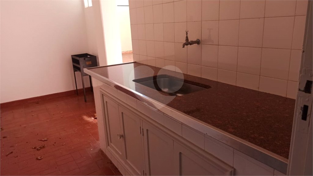 Casa à venda com 4 quartos, sendo 1 suíte, em Vila Santista, Atibaia, SP