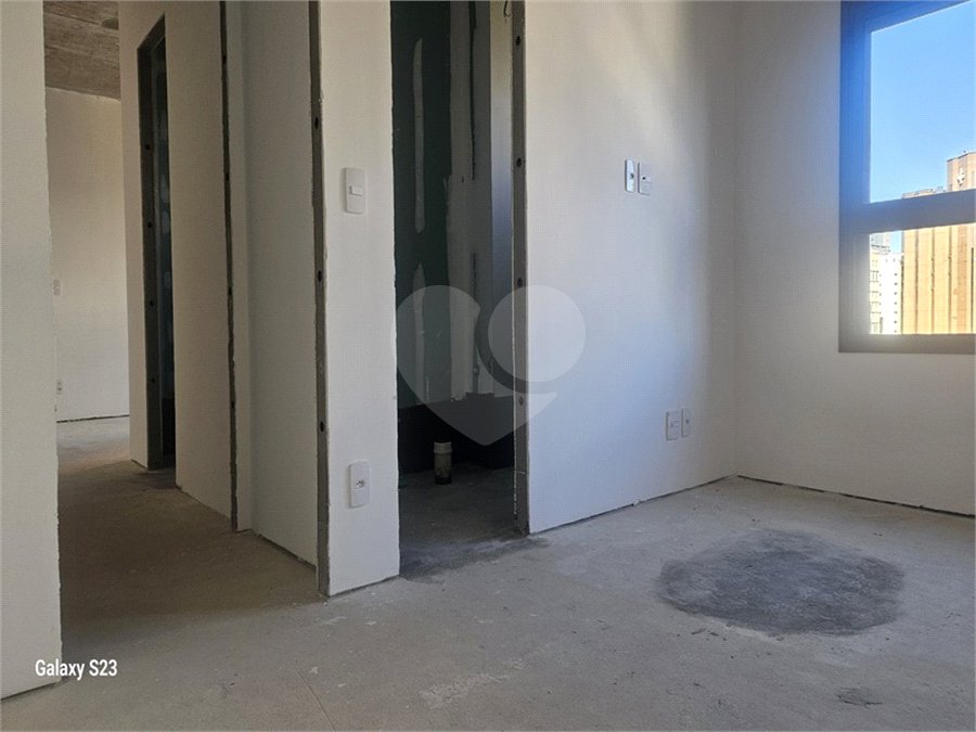 Apartamento à venda com 3 quartos, sendo 1 suíte,  em Pinheiros, São Paulo, SP