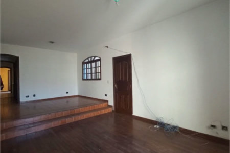 Sobrado à venda com 3 quartos, sendo 1 suíte, em Jardim Bonfiglioli, São Paulo, SP
