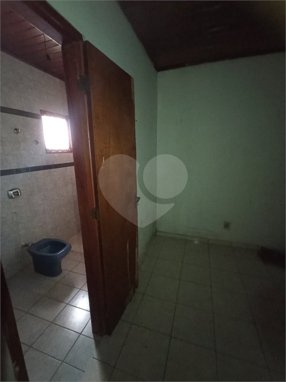 Salão à venda com 3 quartos, sendo 1 suíte, em Vila Áurea, Ponta Porã, MS