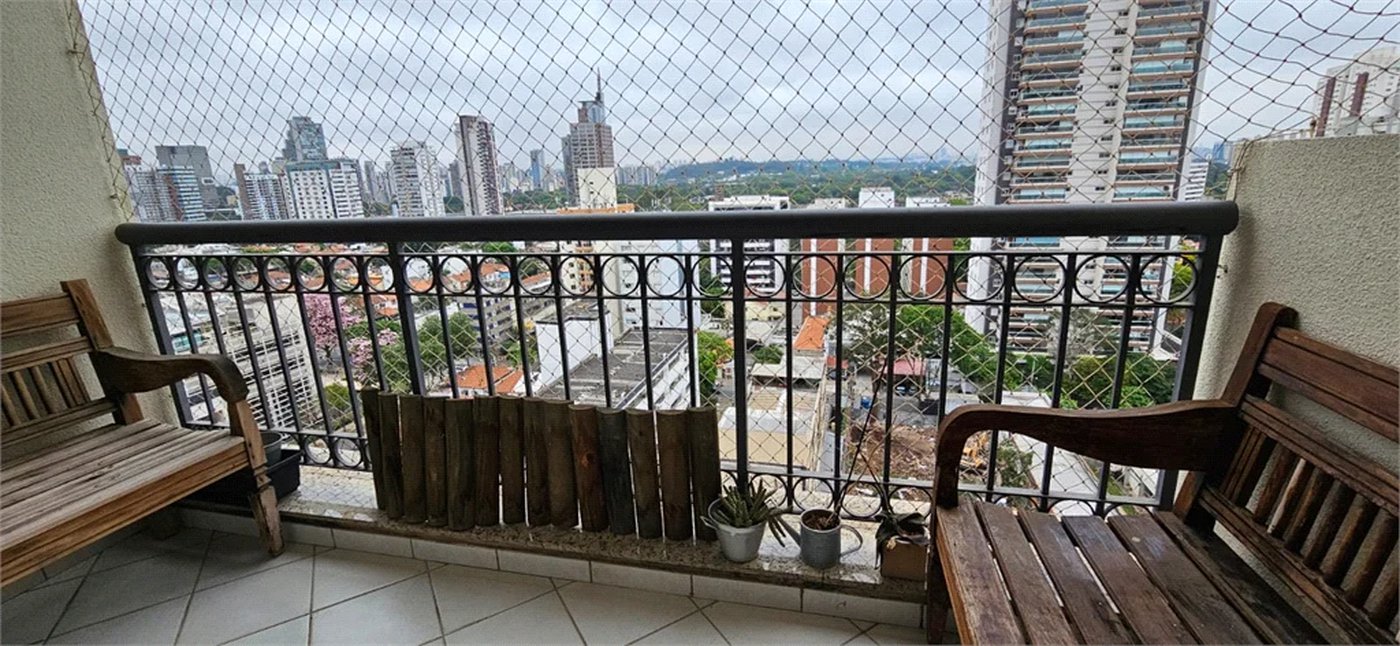 Apartamento à venda com 3 quartos, sendo 2 suítes, em Pinheiros, São Paulo, SP