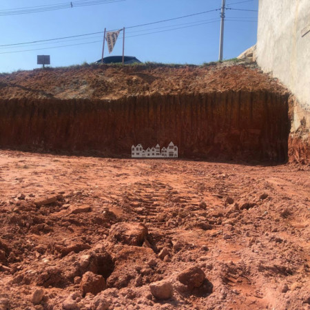 Terreno à venda no condomínio Alto da Floresta, Bom Jesus dos Perdões - SP