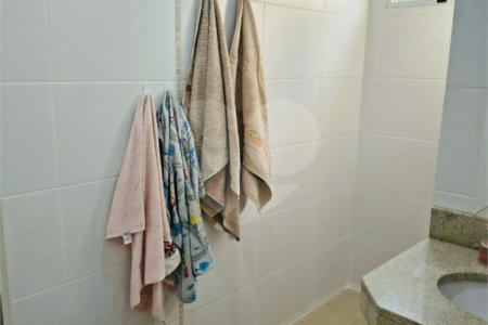 Casa à venda com 2 quartos no condomínio Residencial Flamboyant, Sorocaba - SP