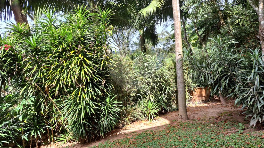 Casa à venda com 3 quartos, sendo 1 suíte, no condomínio Alpes da Cantareira, Mairiporã - SP