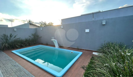 Casa à venda com 3 quartos, sendo 1 suíte,  em Ipê, Três Lagoas, MS