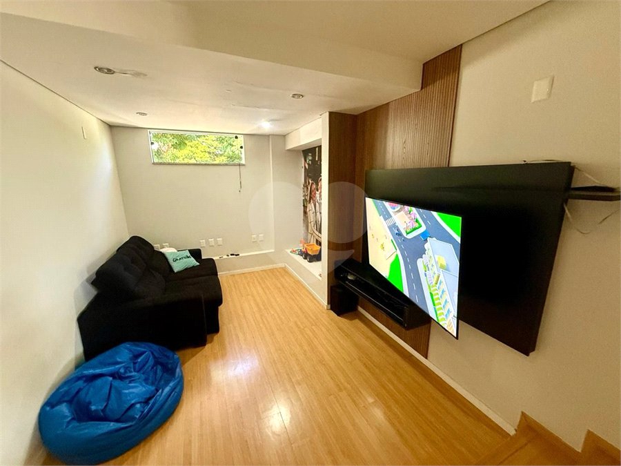 Casa à venda com 4 quartos, sendo 2 suítes,  no condomínio Morada da Lua, Vinhedo - SP