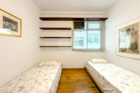 Apartamento à venda com 3 quartos, sendo 1 suíte,  em Lagoa, Rio de Janeiro, RJ