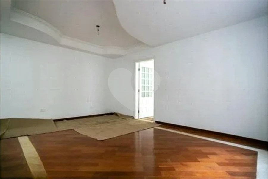 Sobrado à venda com 3 suítes em Santana, São Paulo, SP