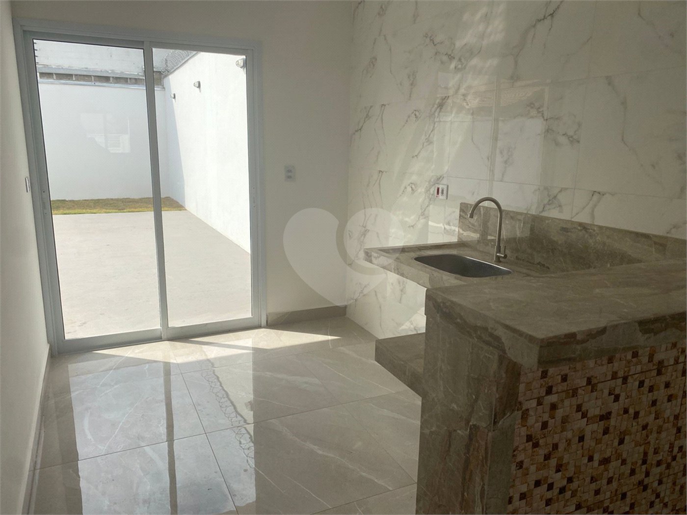Casa à venda com 2 quartos, sendo 1 suíte, em Loteamento Parque Santa Cristina, Sorocaba, SP