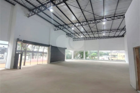 Galpão para alugar em Vila Gilda, Santo André, SP
